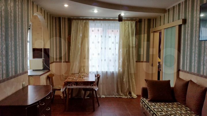 2-к. квартира, 50 м², 3/10 эт.