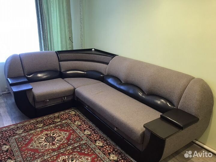 Угловой диван