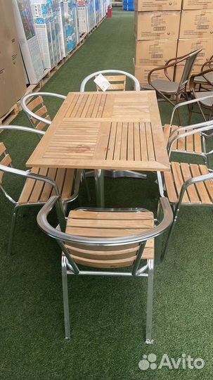 Набор стол и стулья