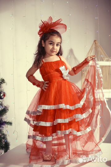 Платье со шлейфом, прокат