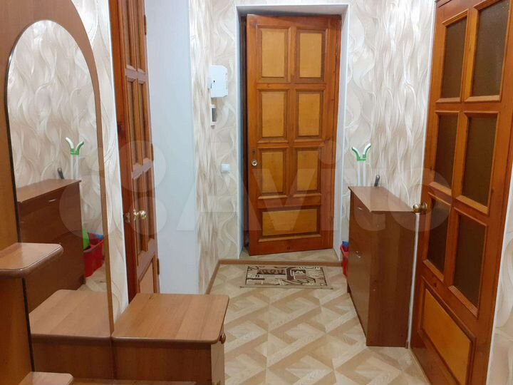 3-к. квартира, 70 м², 1/2 эт.