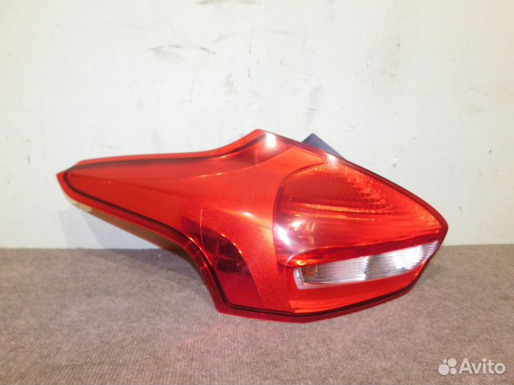 Фонарь задний левый Ford Focus 3 2014