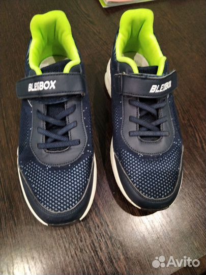 Кроссовки 38