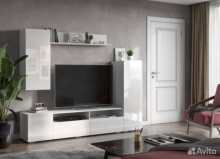 Стенка в гостиную