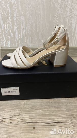 Босоножки натуральная кожа Vitacci