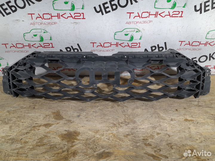 Каркас решетки радиатора Audi Q3 2018)