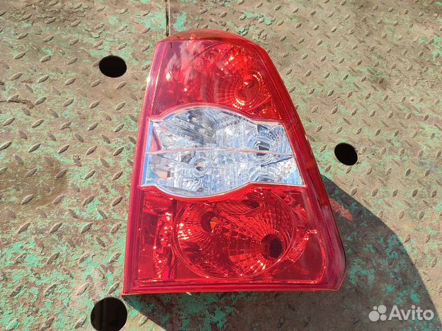 Задний правый фонарь Шевроле Лачетти универсал