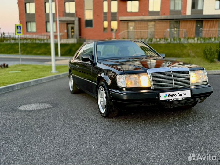 Mercedes-Benz W124 2.3 AT, 1991, 300 000 км