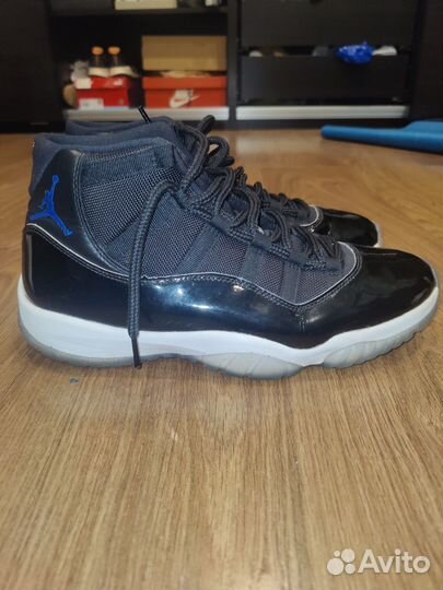 Jordan 11 Space jam