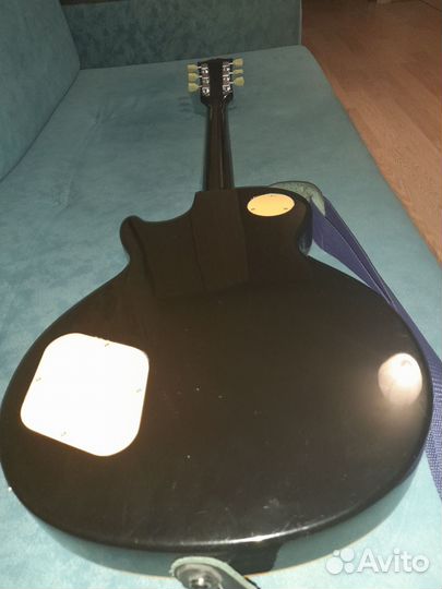 Электрогитара