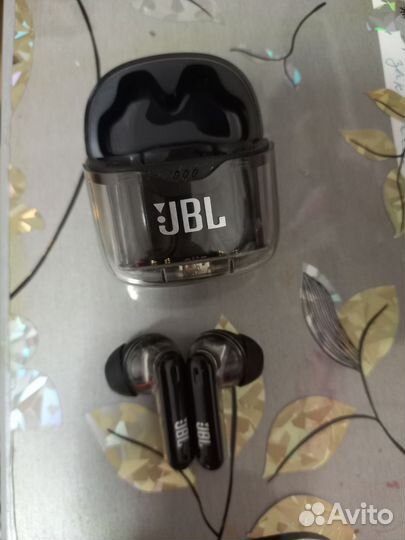Беспроводные наушники jbl