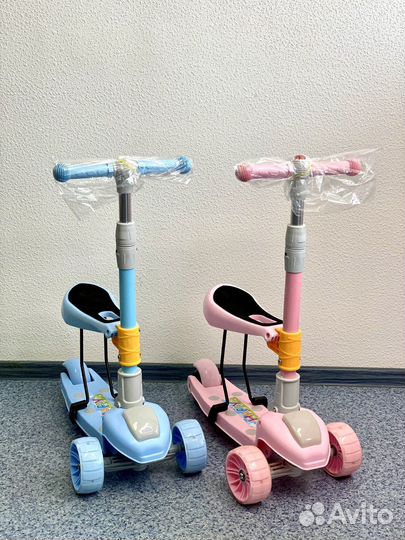 Самокат-беговел с подсветкой