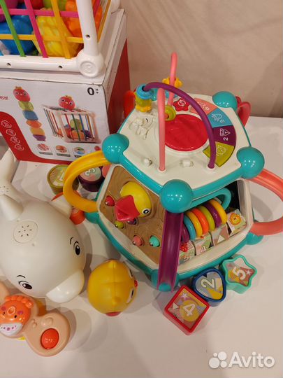 Развивающие игрушки пакетом