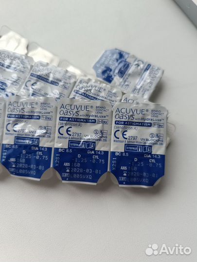 Линзы астигматические Acuvue Oasys HydraLuxe 1-Day
