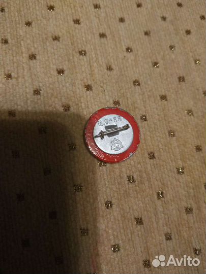 Значок Ленин зеркальный