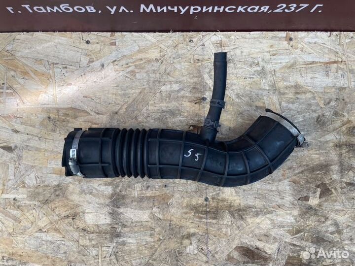 Патрубок воздушного фильтра LADA Vesta