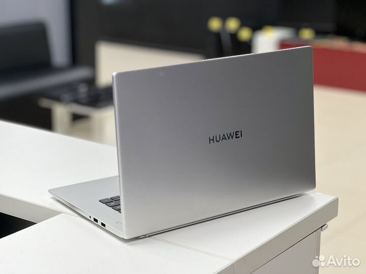 Ноутбук для учебы Huawei Matebook D15