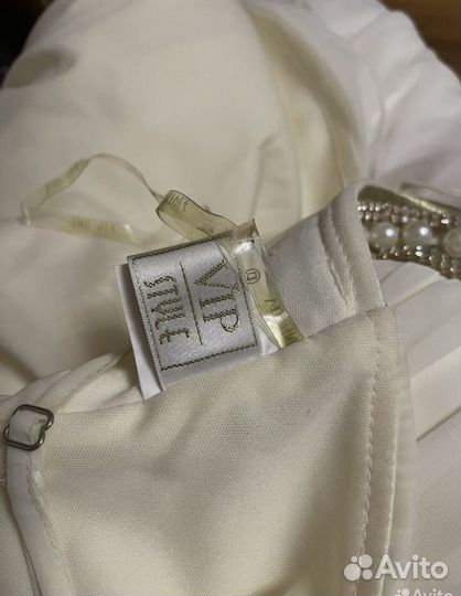 Платье вечернее