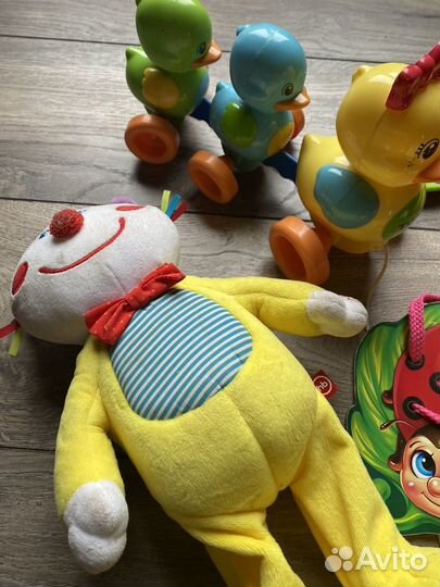 Развивающие игрушки для малышей