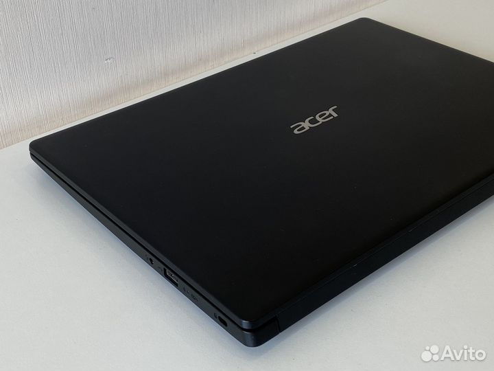 Быстрый Acer 8gb/2,4GHz/ssd256/FHD ноутбук