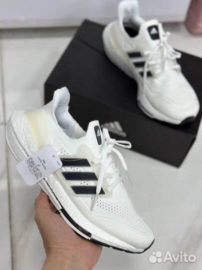 Кроссовки Adidas Ultraboost 21