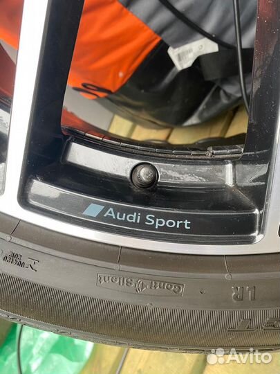 Колеса в сборе r22 Audi Sport Оригинал