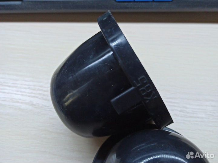 Резиновая заглушка для фар 90диам
