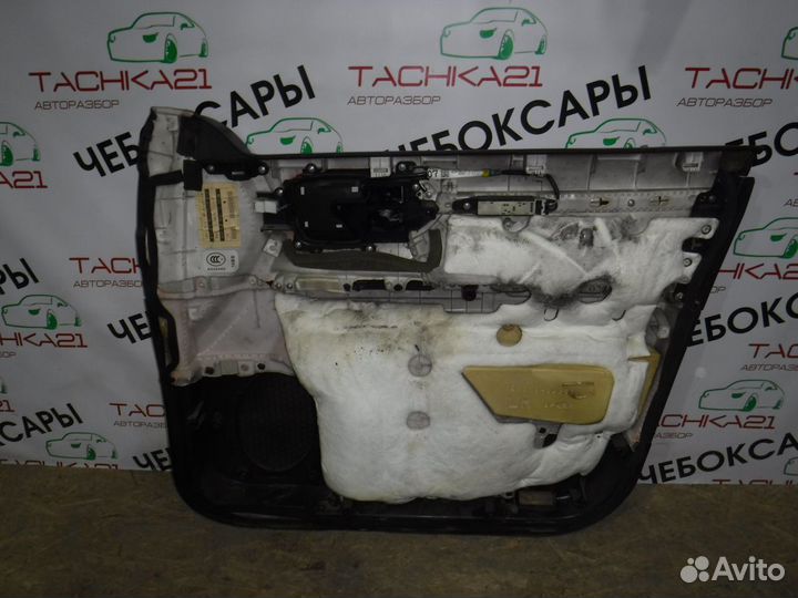 Обивка передней левой двери Toyota LC 200 12-15