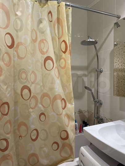 3-к. квартира, 80 м², 1/3 эт.