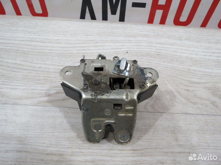 Замок багажника Hyundai Solaris