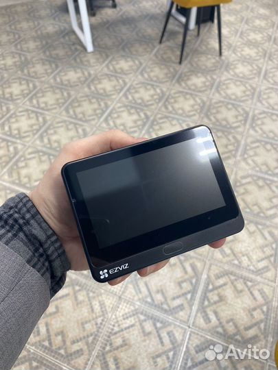 Видеоглазок WiFi Ezviz, Монтаж видеонаблюдения