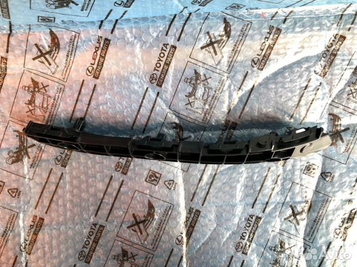 Кронштейн бампера передний правый Lexus Lx 570