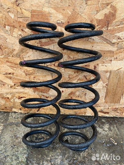 Пружина задняя Volkswagen Golf 6 5хб 1.2 CBZ