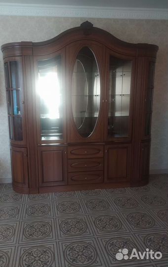Буфеты и серванты