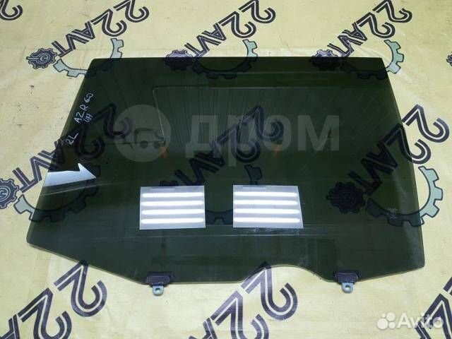 Стекло заднее левое Toyota Noah AZR60 1azfse