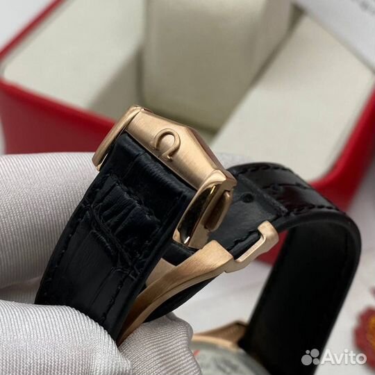 Часы Omega