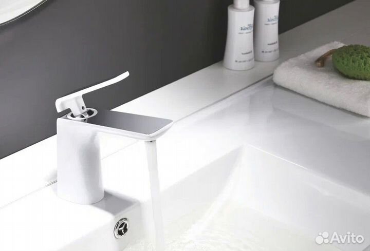 Смеситель для раковины Rose R14F R1401F, белый/хром