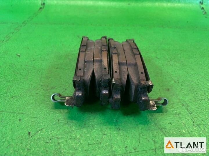 Тормозные колодки задний toyota grand hiace