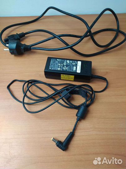 Блок питания от ноутбука acer