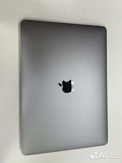 Macbook Pro 13 2019 retina touch bar