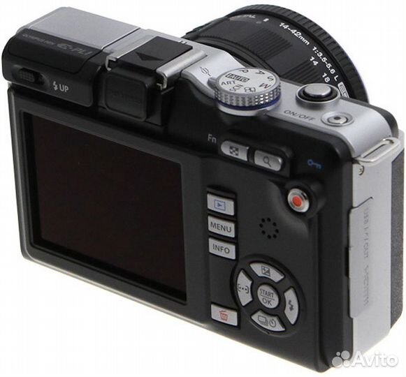 Olympus E-PL1(14-42mm) Доп/Акб+2гб+Сумка+Инструкц+