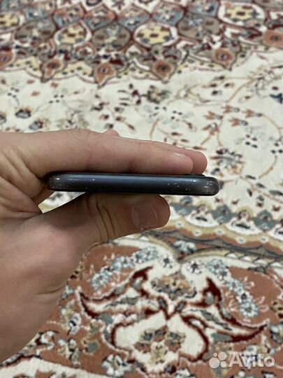 iPhone 8, 64 ГБ