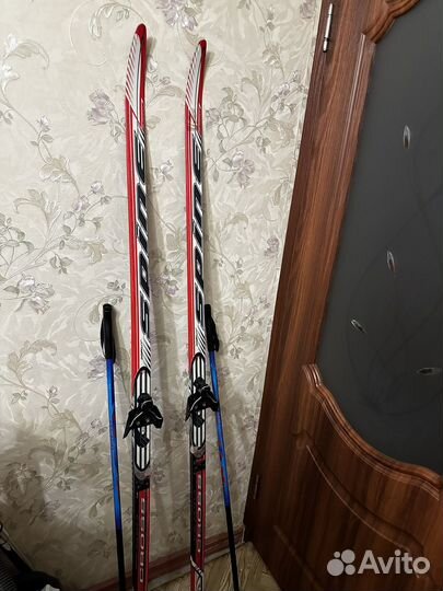 Беговые лыжи и ботинки