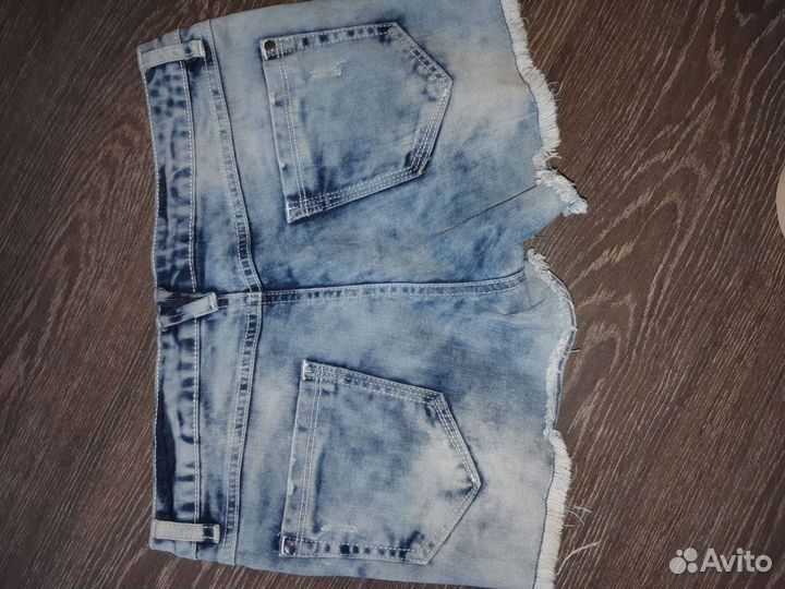 Джинсовые шорты