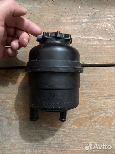 Бачок гур на бмв 3, 5, 7 серии