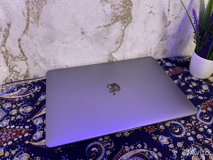 Macbook Pro 13 2019 16/512