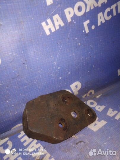 Кронштейн Ваз Нива 21213 универсал 21213 2001