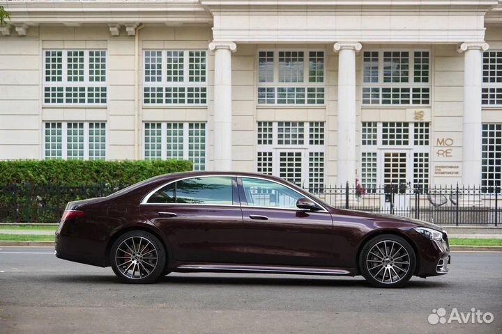 Аренда авто Mercedes Benz S Class W223 с водителем