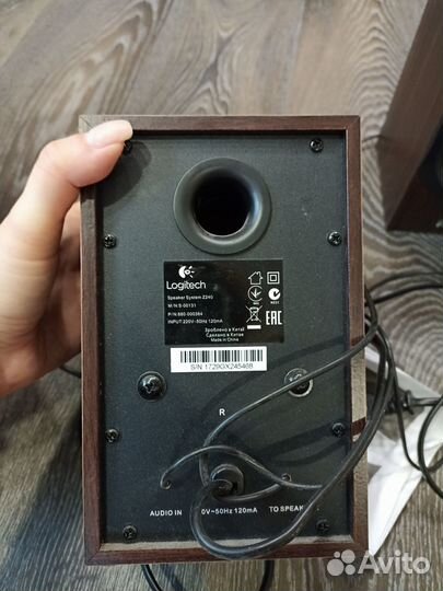 Продам колонки Logitech z240