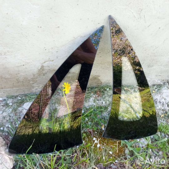 Стекло окна боковины Лада Гранта Стандарт